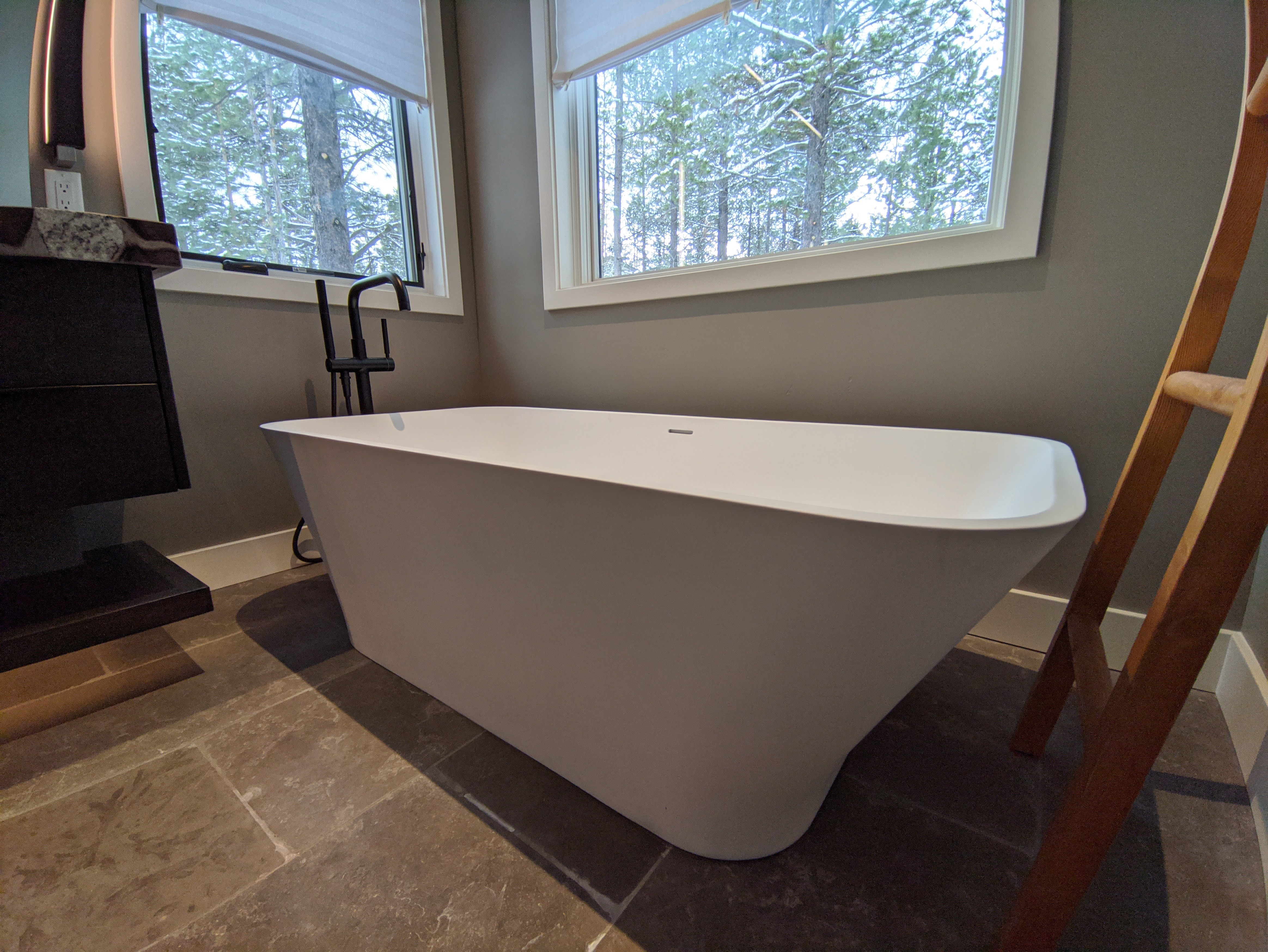 Soaking tub detail